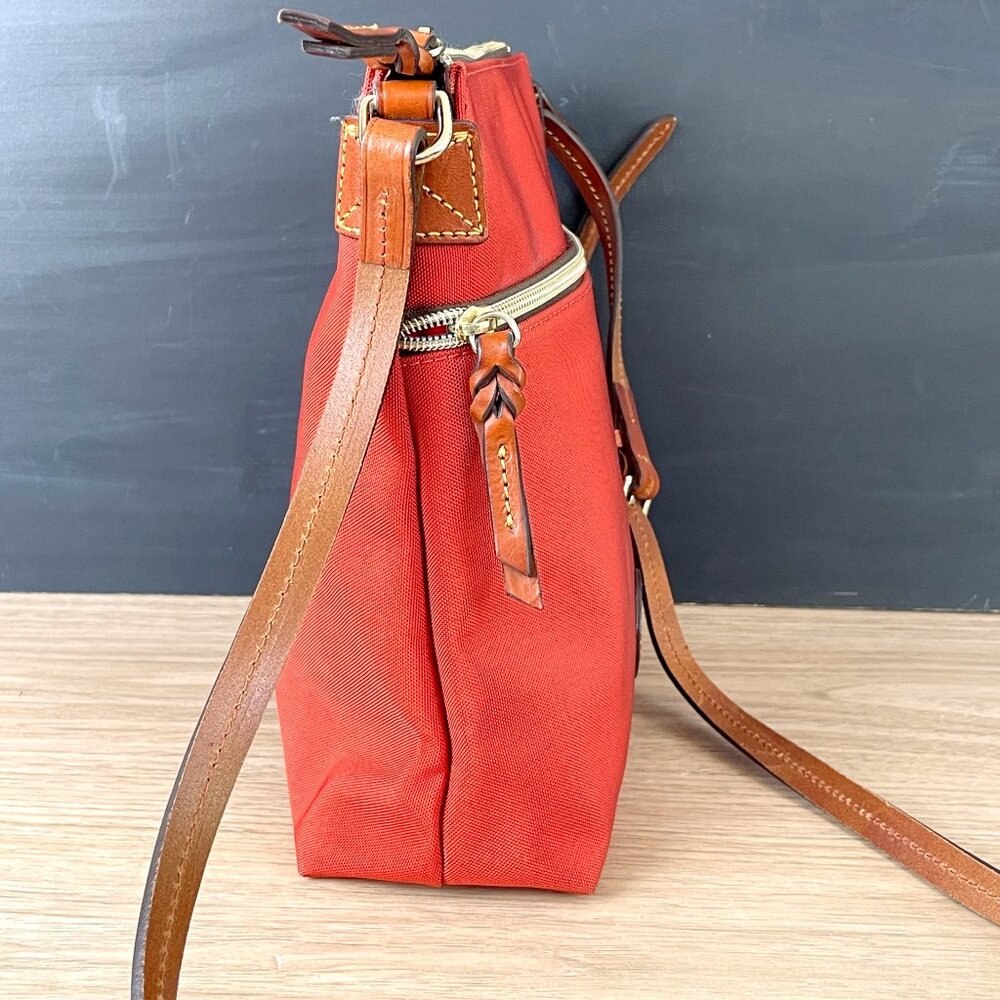 Dooney & Bourke rust nylon and leather crossbody bag - Picture 3 of 13
